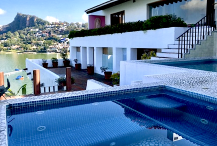 Lakefront Luxury in Valle de Bravo