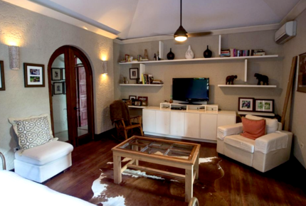 Ocean Front Caribbean Sea Villa - Brown Shuggah (Ocho Rios)