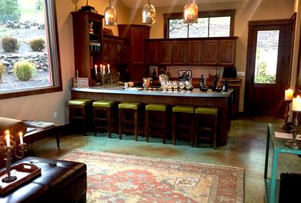 Spectacular Napa Valley V12 Vineyard Cottage with Private Tasting!
