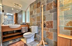 Mont-Tremblant Ski Chalet - Ski-In/Ski-Out Access - Mont Tremblant, Canada