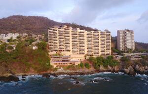 Pacific Paradise - Ixtapa de Azueta, Mexico
