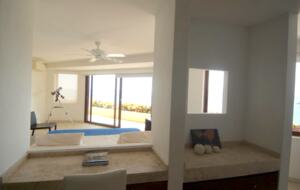 Pacific Paradise - Ixtapa de Azueta, Mexico