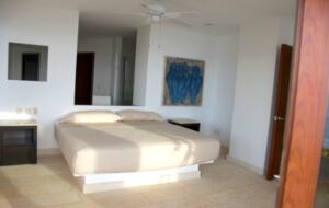 Pacific Paradise - Ixtapa de Azueta, Mexico