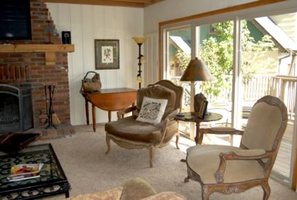 Spectacular Arrowhead Lakefront