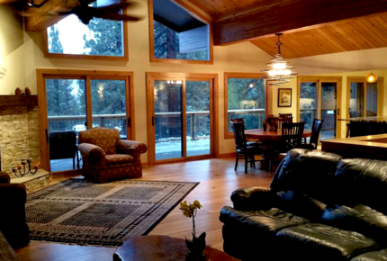 Beautiful Ryan House at Incline Village