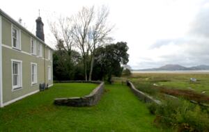Historic Welsh Coastal Flat: Spacious 4-Bedroom Residence - Portmeirion, United Kingdom