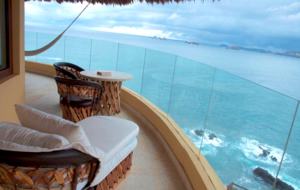 Pacific Paradise - Ixtapa de Azueta, Mexico