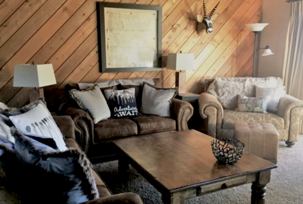 Luxurious Snowcreek Oasis