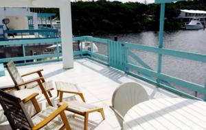Beautiful Overwater Townhouse - Great Harbour Cay, Bahamas
