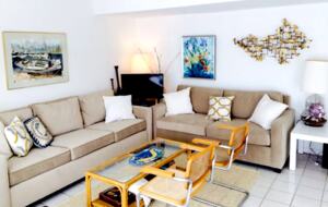 Beautiful Overwater Townhouse - Great Harbour Cay, Bahamas