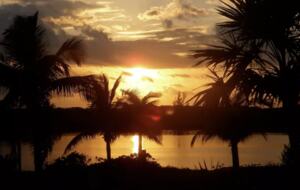Beautiful Overwater Townhouse - Great Harbour Cay, Bahamas