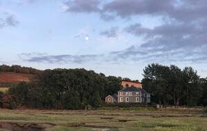 Historic Welsh Coastal Flat: Spacious 4-Bedroom Residence - Portmeirion, United Kingdom