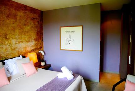 Toile Blanche Hotel (HS)