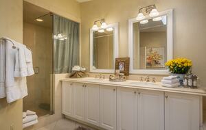 Vail Mountain Getaway - Vail, Colorado