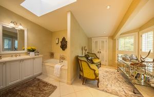 Vail Mountain Getaway - Vail, Colorado