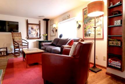 Cozy Ski Cabin Near Vail and Beaver Creek!