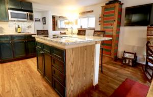 Cozy Ski Cabin Near Vail and Beaver Creek! - Minturn, Colorado