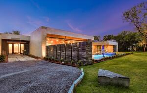 ABOVE - Pinnacle Estate - Austin, Texas