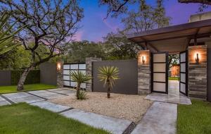 ABOVE - Pinnacle Estate - Austin, Texas