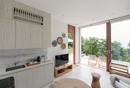 Selong Selo Elevated Villa