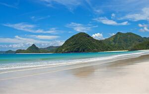 Selong Selo Elevated Villa - Selong Belanak, Indonesia