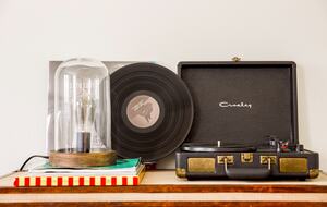 Log Cabin on Music Hill - Woodstock, New York