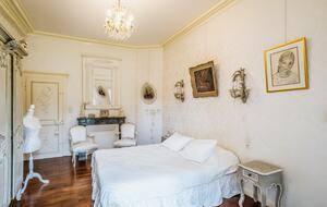 Château De Vézins (R) - Cholet, France