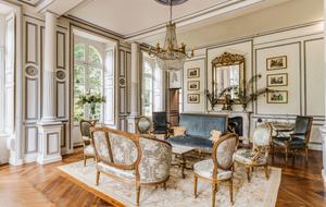 Château De Vézins (R) - Cholet, France