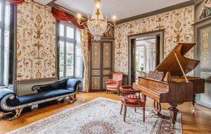 Château De Vézins (R) - Cholet, France