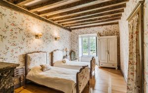 Château De Vézins (R) - Cholet, France