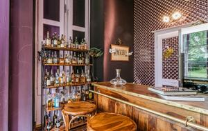 Château De Vézins (R) - Cholet, France