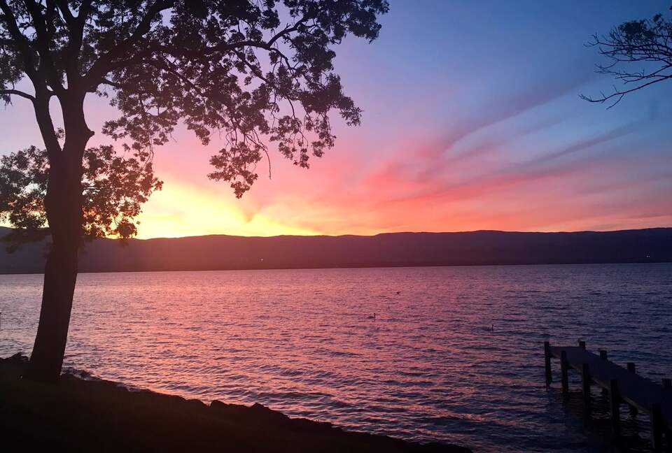 Lake Geneva frontlake House & Private Beach - Nernier, France