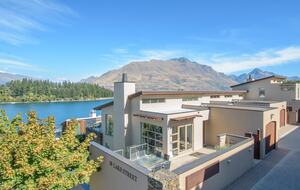 Lake Street Queenstown - Queenstown, New Zealand