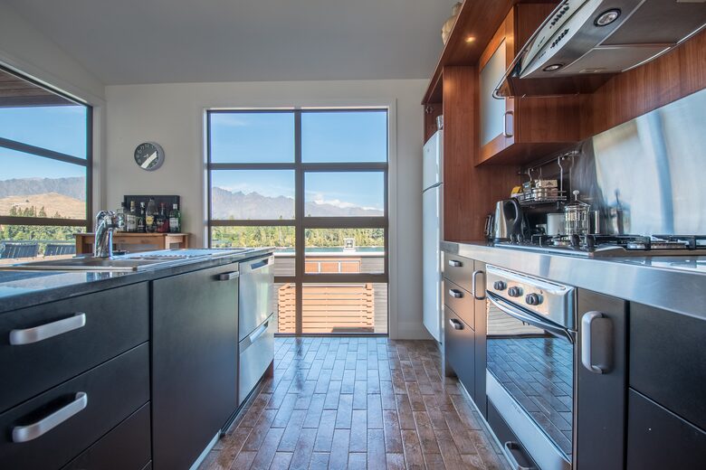 Lake Street Queenstown - Queenstown, New Zealand