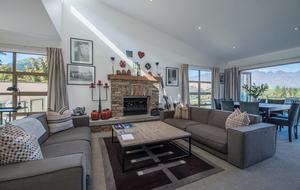 Lake Street Queenstown - Queenstown, New Zealand