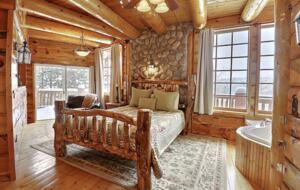 Timber Moose: America's Biggest Log Cabin - Heber City, Utah