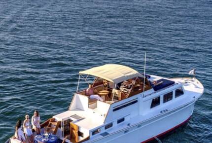 Kingfisher Luxury Yacht 50' Huckins Corinthian - 3 Day - 2 Night Weekend East Coast Cruise