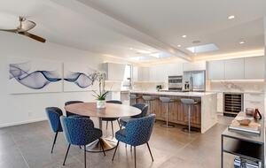 Manhattan Beach Getaway - Perfect Downtown/Beach Location! - Manhattan Beach, California