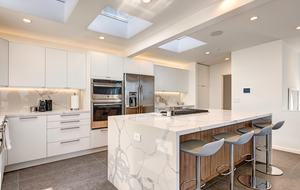 Manhattan Beach Getaway - Perfect Downtown/Beach Location! - Manhattan Beach, California