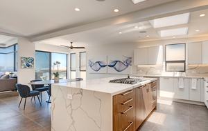 Manhattan Beach Getaway - Perfect Downtown/Beach Location! - Manhattan Beach, California