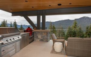 Trail's End - Ski-In/Ski-Out (R) - Whistler, Canada