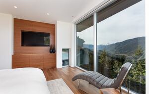 Trail's End - Ski-In/Ski-Out (R) - Whistler, Canada