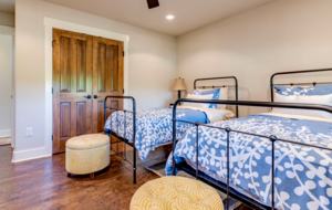 Bedroom #2 "Drifter" - 2 twin beds