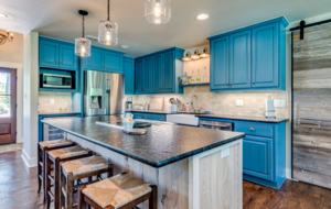 Fully stocked kitchen & large pantry