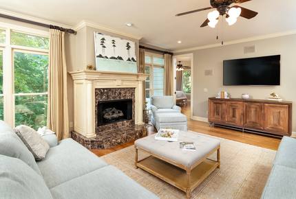 Pickwick Lakefront Luxury