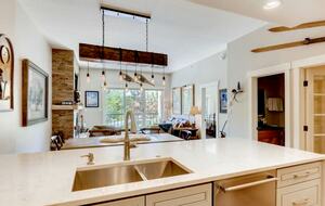 Borders Lodge Luxury Residence - Ski-In/Ski-Out - Avon, Colorado