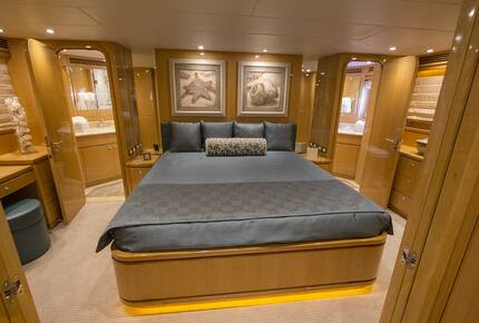Hargrave - 80-Foot Yacht "Perfect Sense" 5 night stay