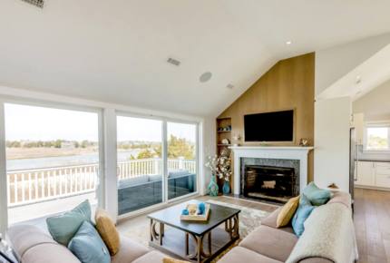Magnificent Bayfront and Ocean View