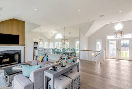 Magnificent Bayfront and Ocean View