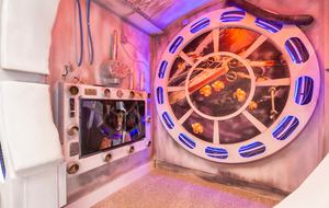 The White House Of Reunion - Reunion, Florida